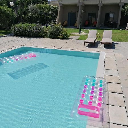 Endless Summer Pool Flat Ixia  Exterior foto
