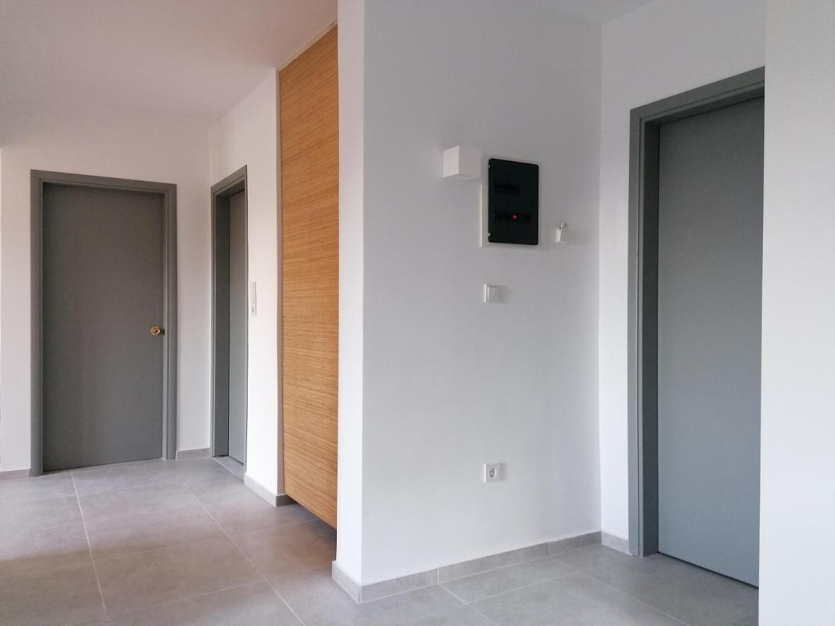 Endless Summer Pool Flat Ixia  Exterior foto