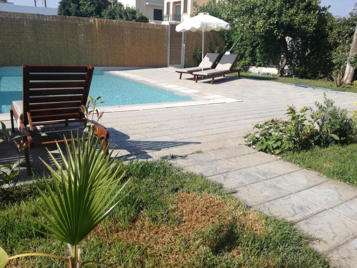 Endless Summer Pool Flat Ixia  Exterior foto